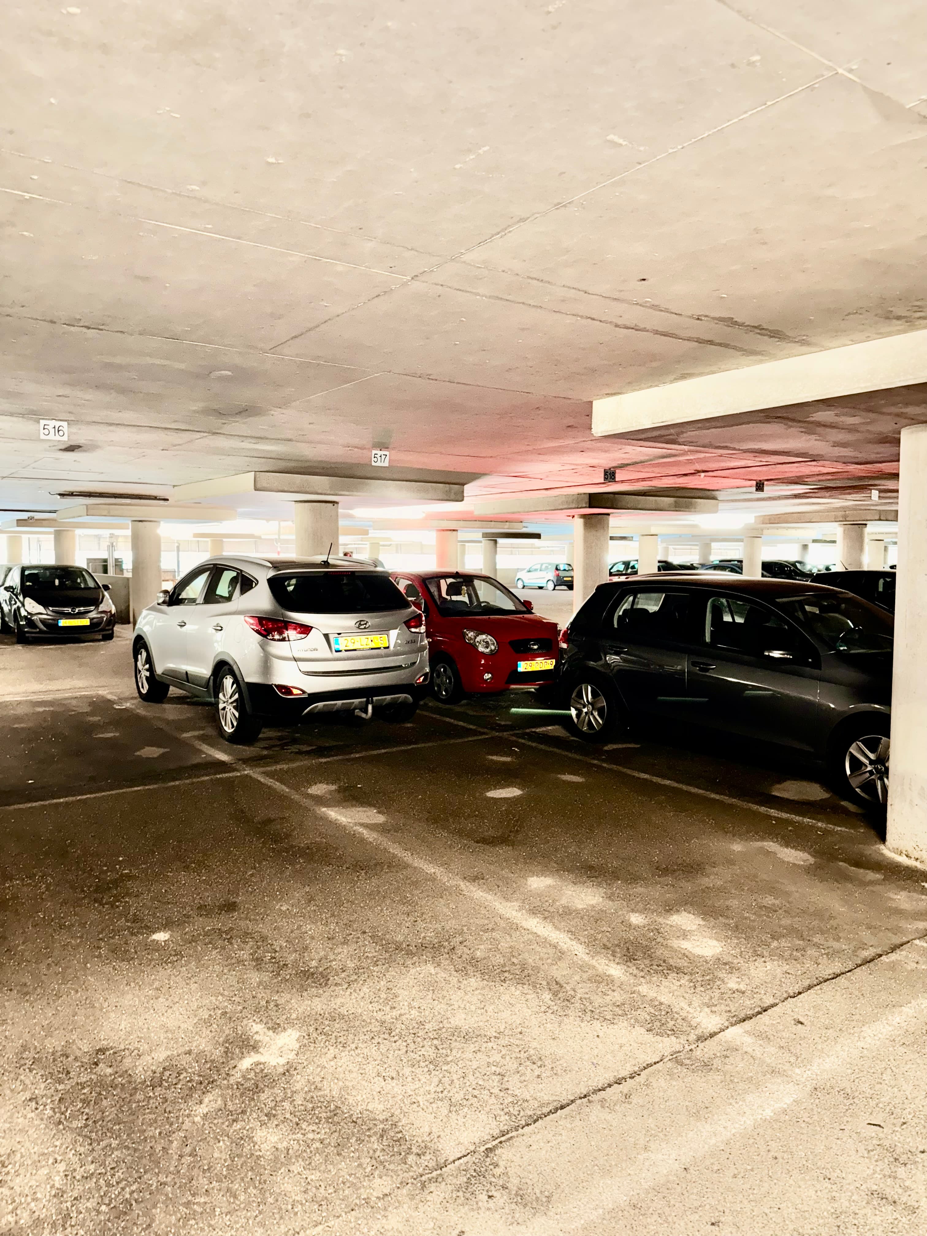 Parkerrgarage te huur nabij Metro Amsterdam Noord
